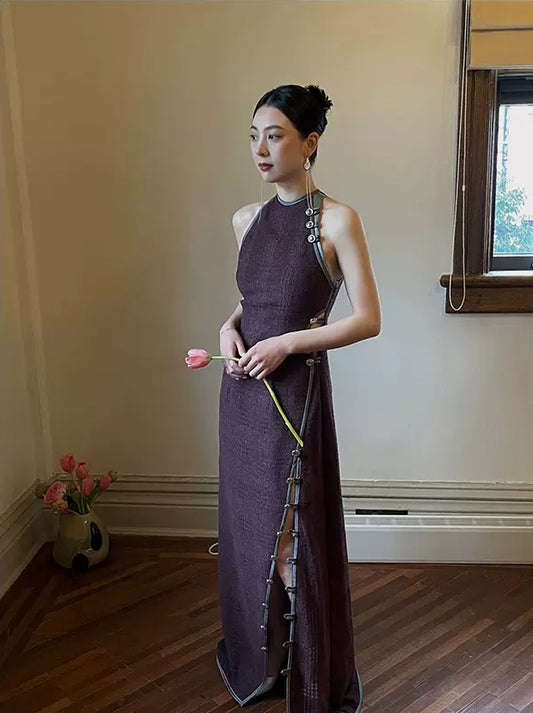 Purple sleeveless cheongsam dress. Modern sleeveless Qipao.