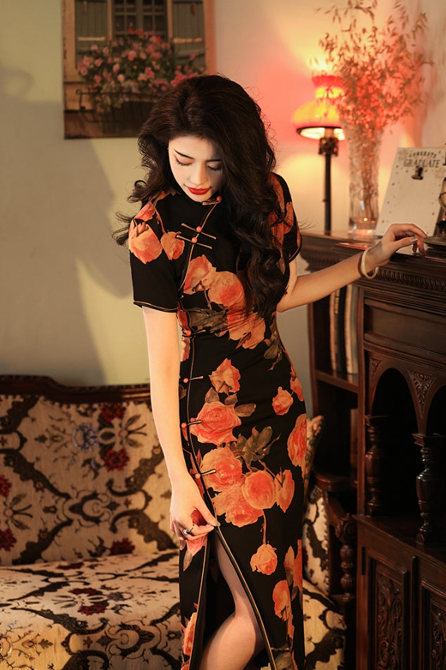 Elegant floral cheongsam. Chinese Qipao dress.