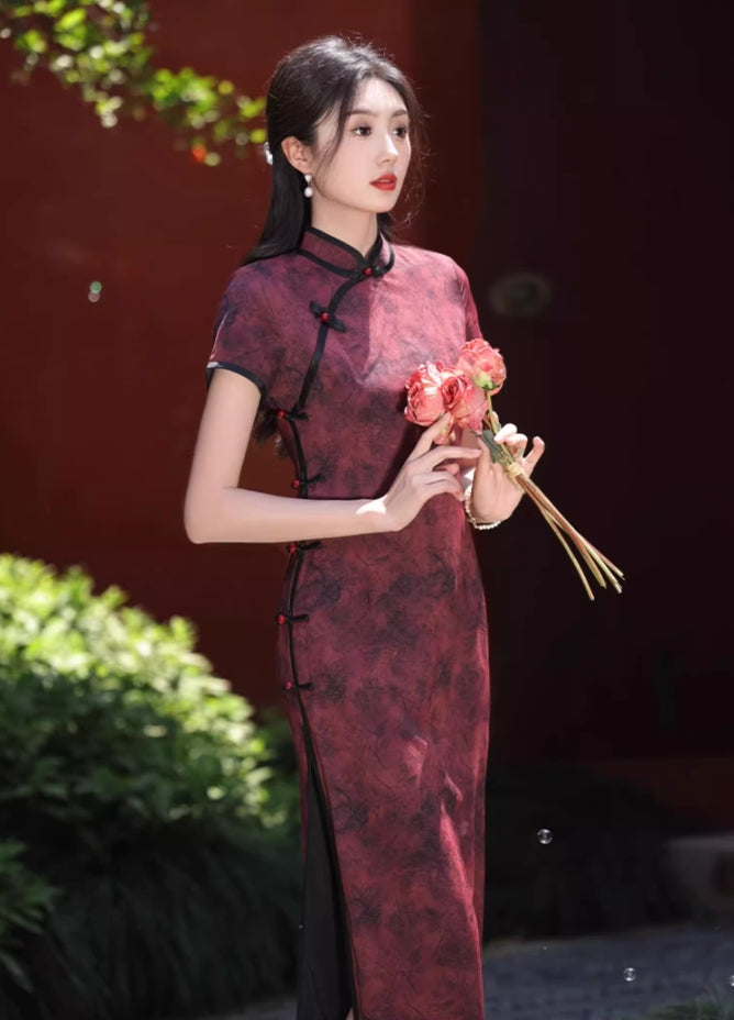 Dark red cheongsam. Short sleeve cheongsam. for you.