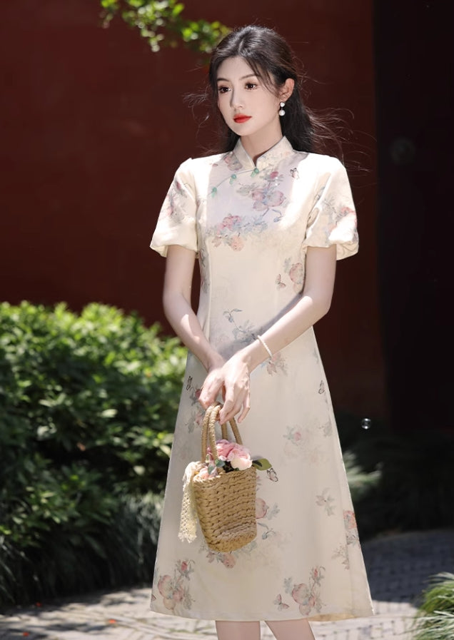 Champagne floral cheongsam. Short sleeve cheongsam. for you.