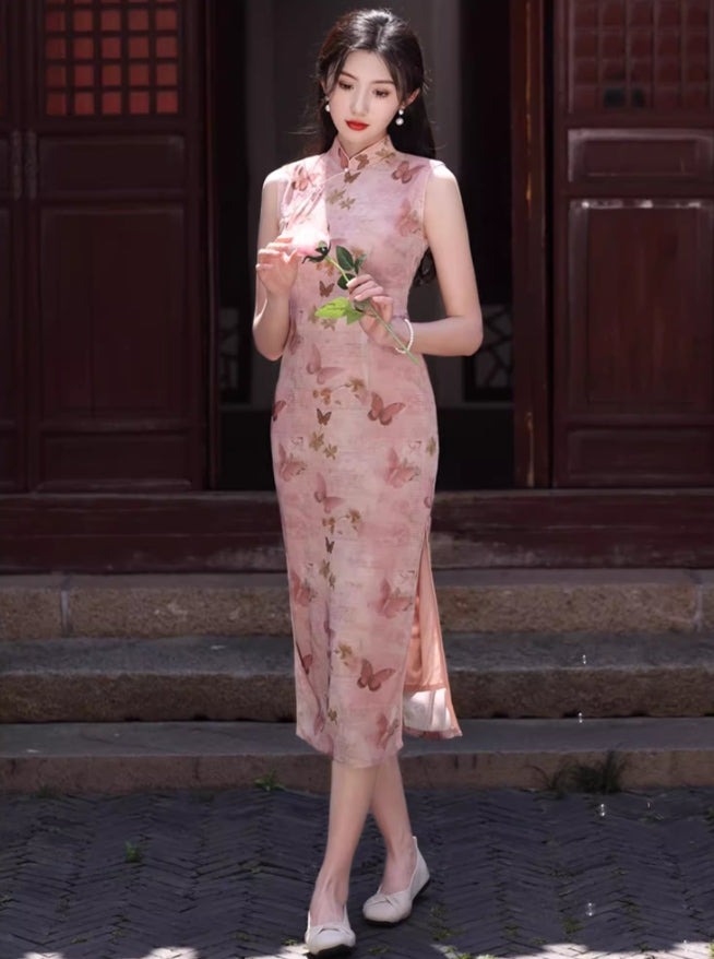 Pink butterfly cheongsam. Short sleeve cheongsam. for you.