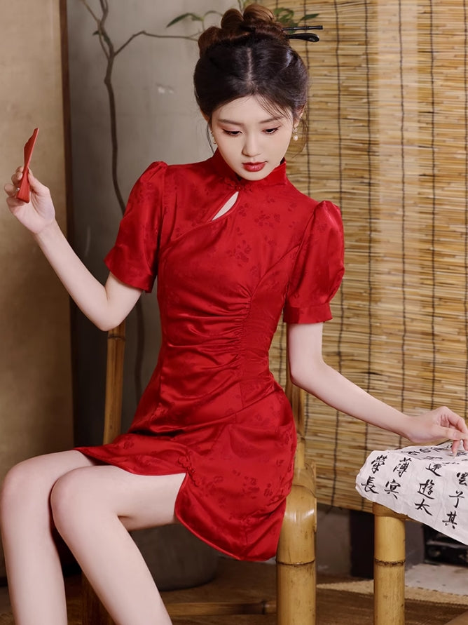 Red cheongsam. Short sleeve cheongsam. Chinese style red skirt. for you.