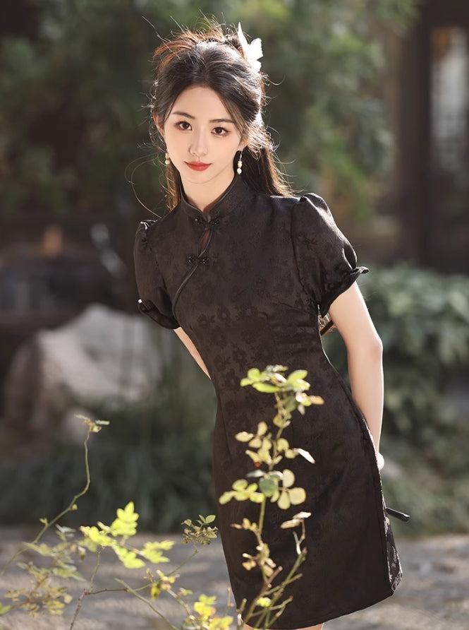 Black cheongsam. Short sleeve cheongsam. Chinese style black skirt. for you.