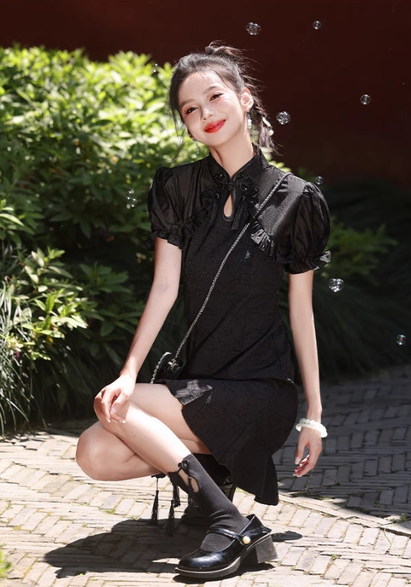 Black cheongsam. Short sleeve cheongsam. Black skirt.