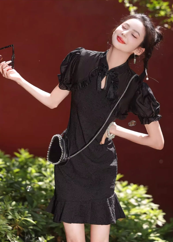 Black cheongsam. Short sleeve cheongsam. Black skirt.