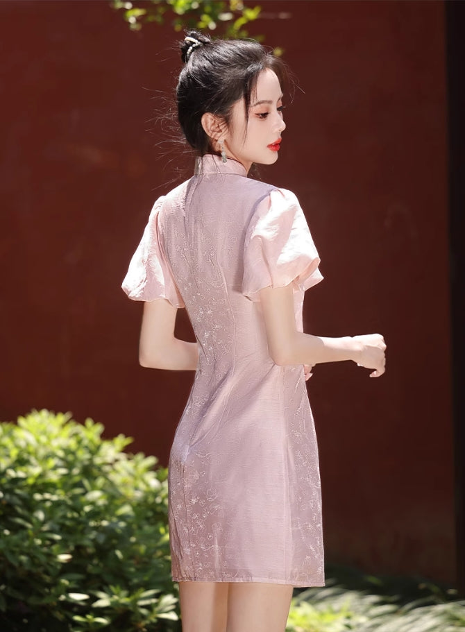 Pink cheongsam. Short sleeve cheongsam. Pink skirt.