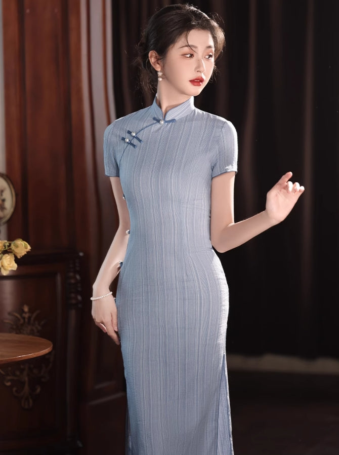 Blue cheongsam. Short sleeve cheongsam. Blue dress.