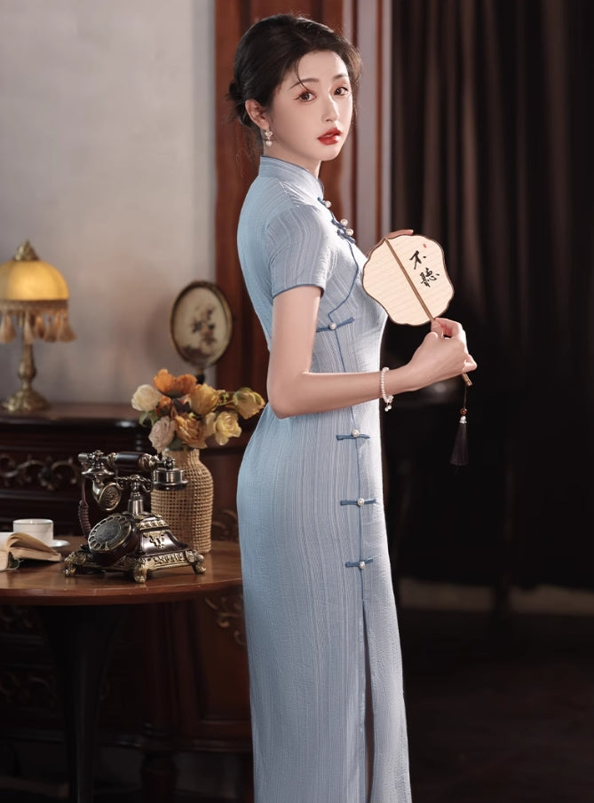 Blue cheongsam. Short sleeve cheongsam. Blue dress.