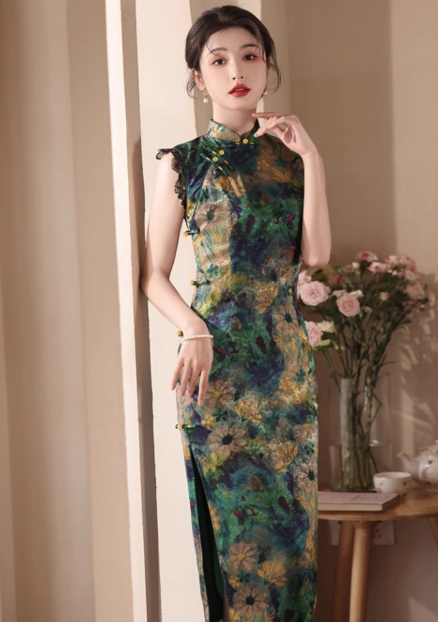 Blue green cheongsam. Lace short sleeve cheongsam.