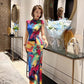 Colorful short-sleeved cheongsam.