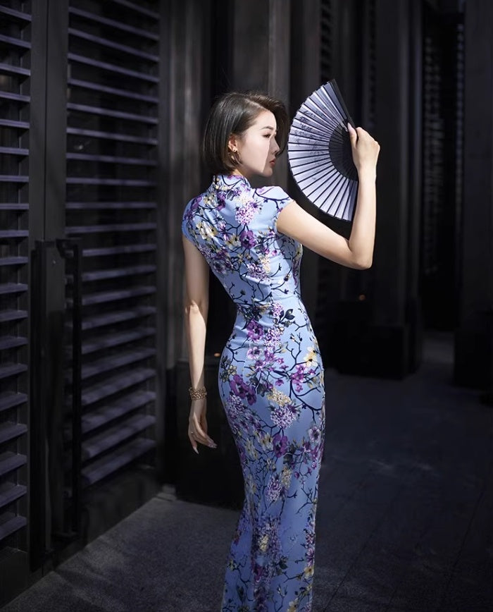 Blue floral cheongsam. Ball gown. Chinese dress.