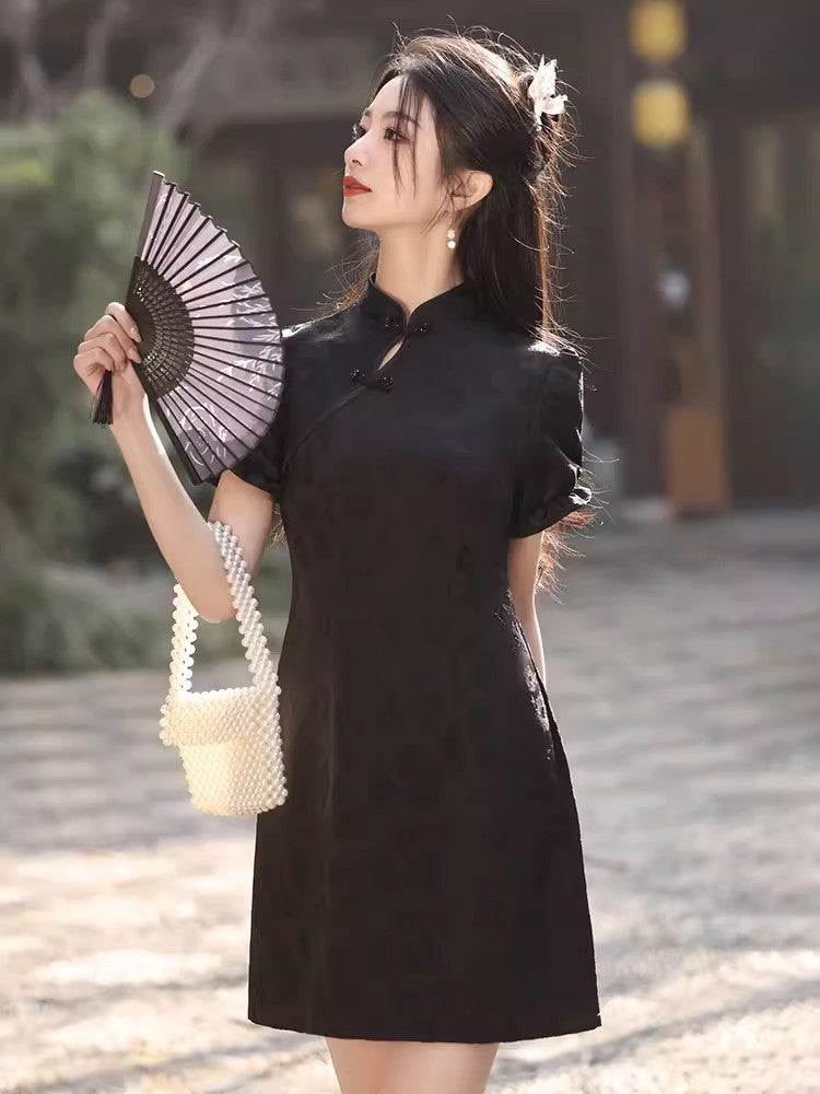 Black cheongsam. Short sleeve cheongsam. Chinese style black skirt. for you.