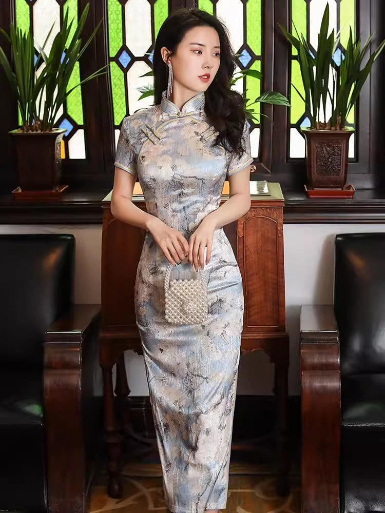 Elegant Chinese vintage cheongsam. Blue qipao dress. Short sleeve dress.