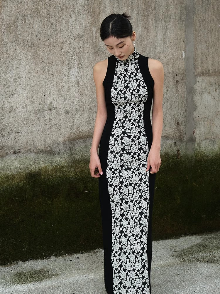 Elegant black floral cheongsam. Sleeveless dress. Customized cheongsam Qipao.