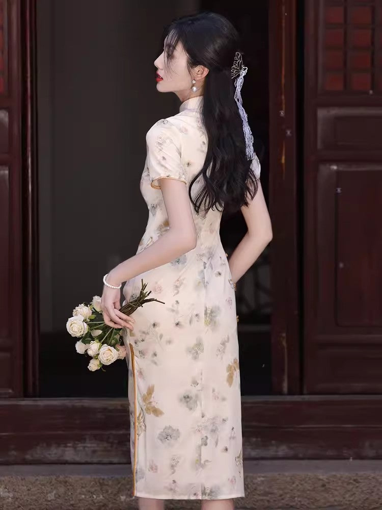 Butterfly short-sleeved cheongsam, bridesmaid dress.