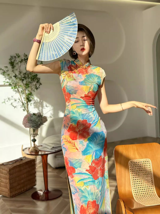 Floral cheongsam. Long skirt with short sleeves.