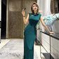 Green sleeveless cheongsam.