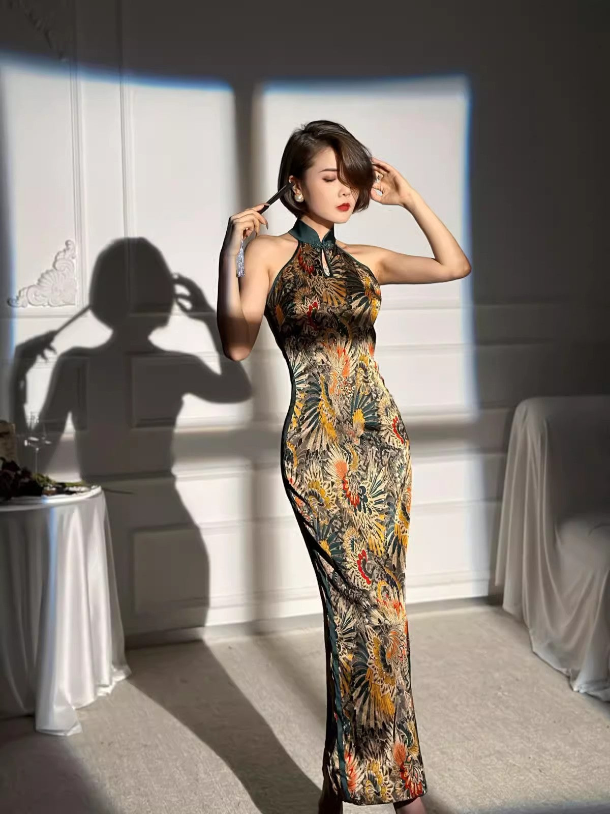 Sexy cheongsam. Sleeveless Qipao dress. Customized cheongsam.