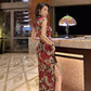 Floral short-sleeved cheongsam.