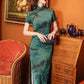 Elegant Chinese vintage cheongsam. Green qipao dress. Short sleeve dress.