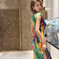 Colorful short-sleeved cheongsam.