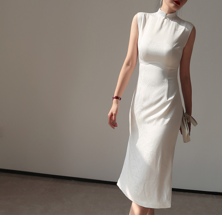 Minimalist white Cheongsam, sleeveless dress for everyday, Chinese vintage dress