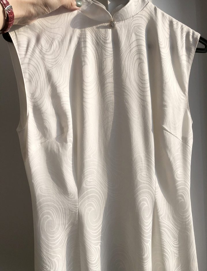 Minimalist white Cheongsam, sleeveless dress for everyday, Chinese vintage dress