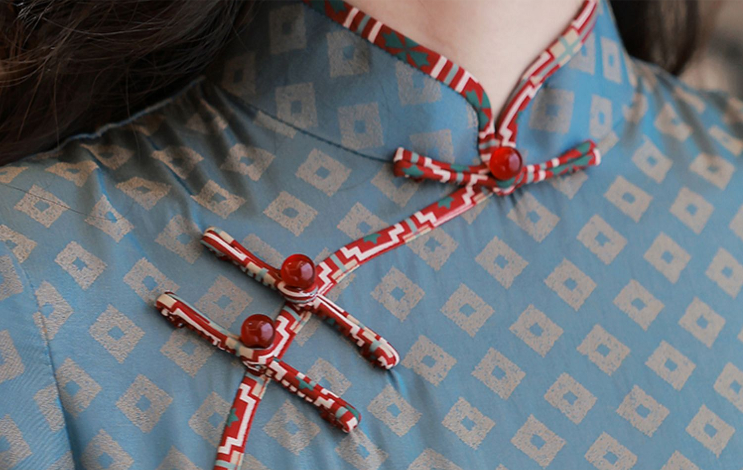 Traditional Chinese short sleeved Qipao dress.