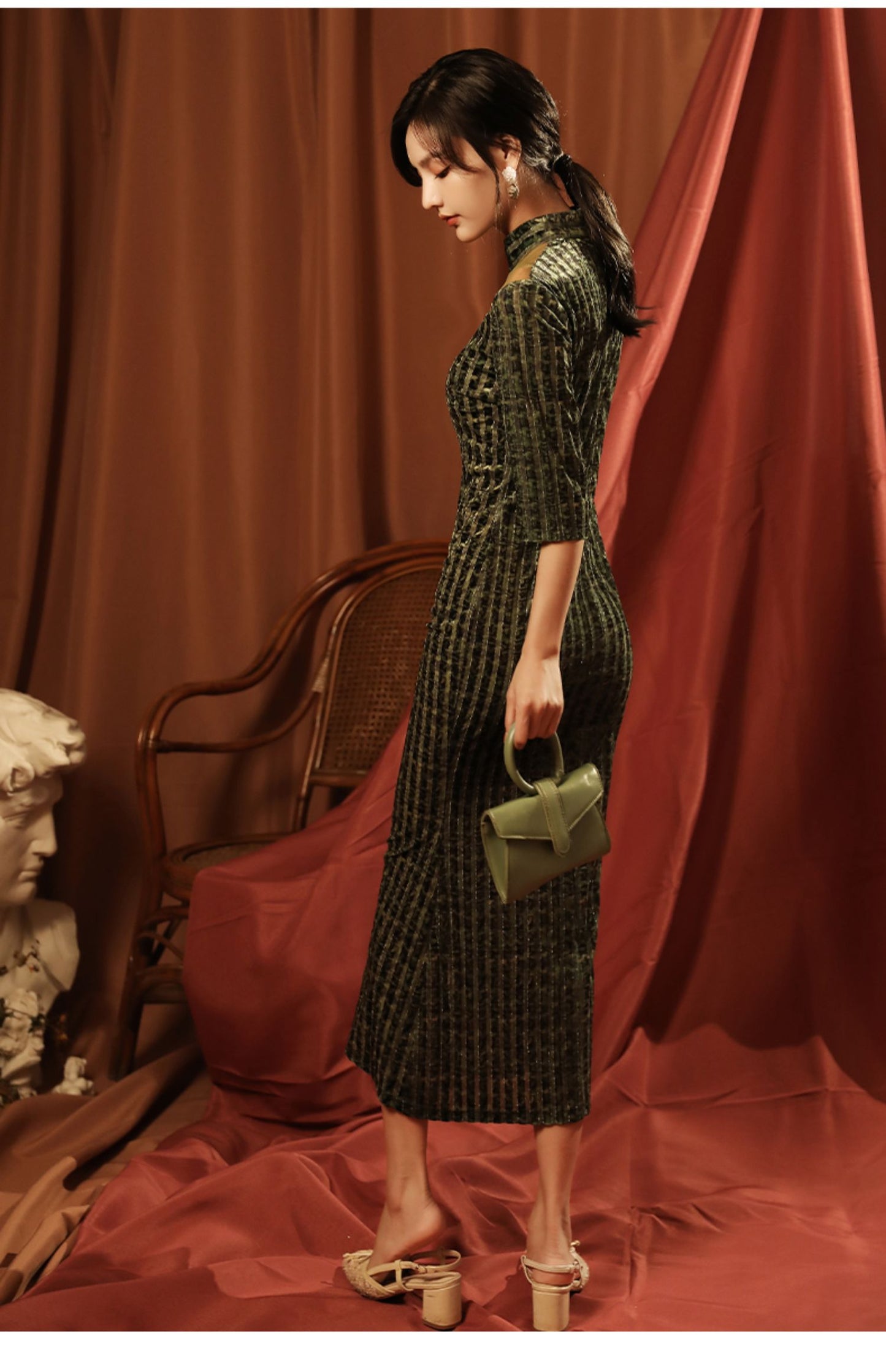 Elegant Green Full Cheongsam Evening Gown - Velvet