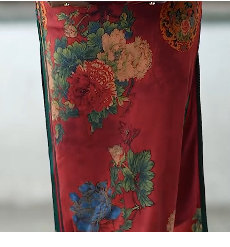 Traditional Chinese cheongsam dress. Red Qipao