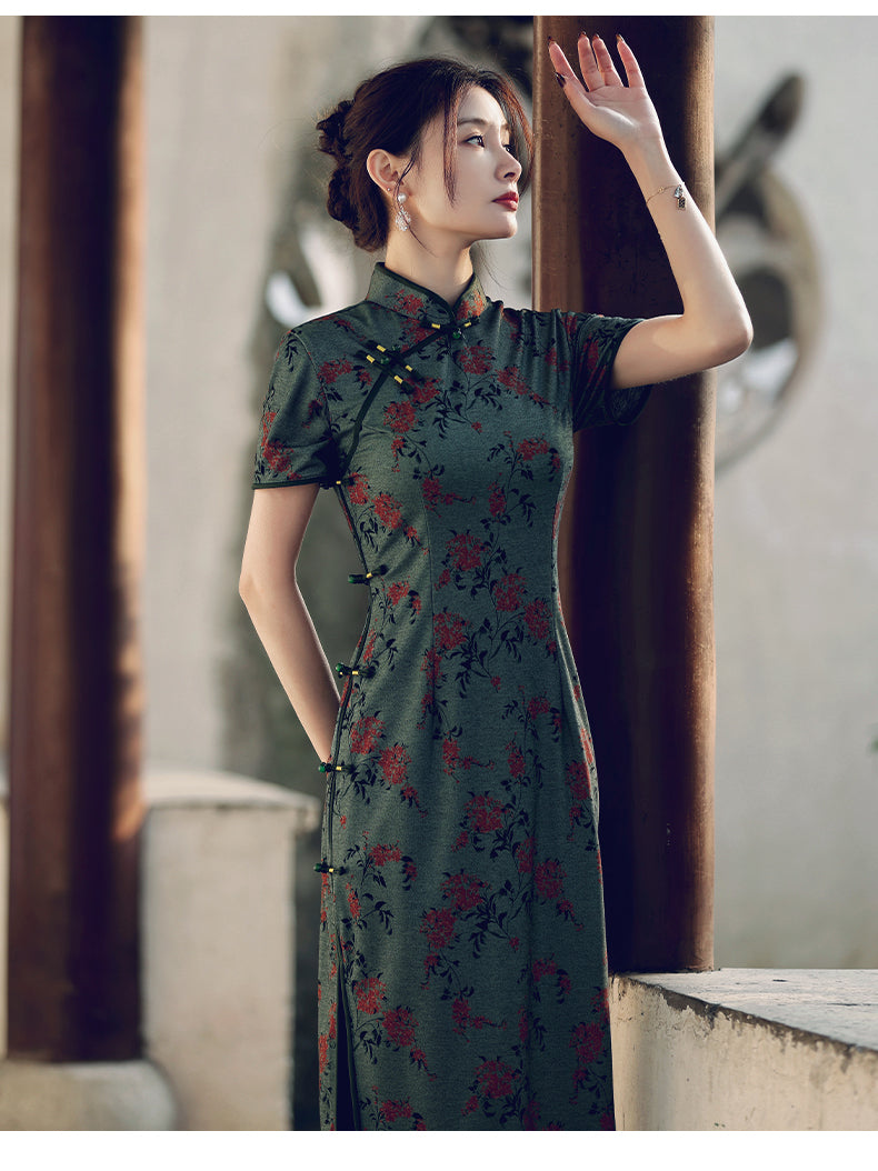 Traditional Chinese Green Cheongsam Dress - Soft Fabric