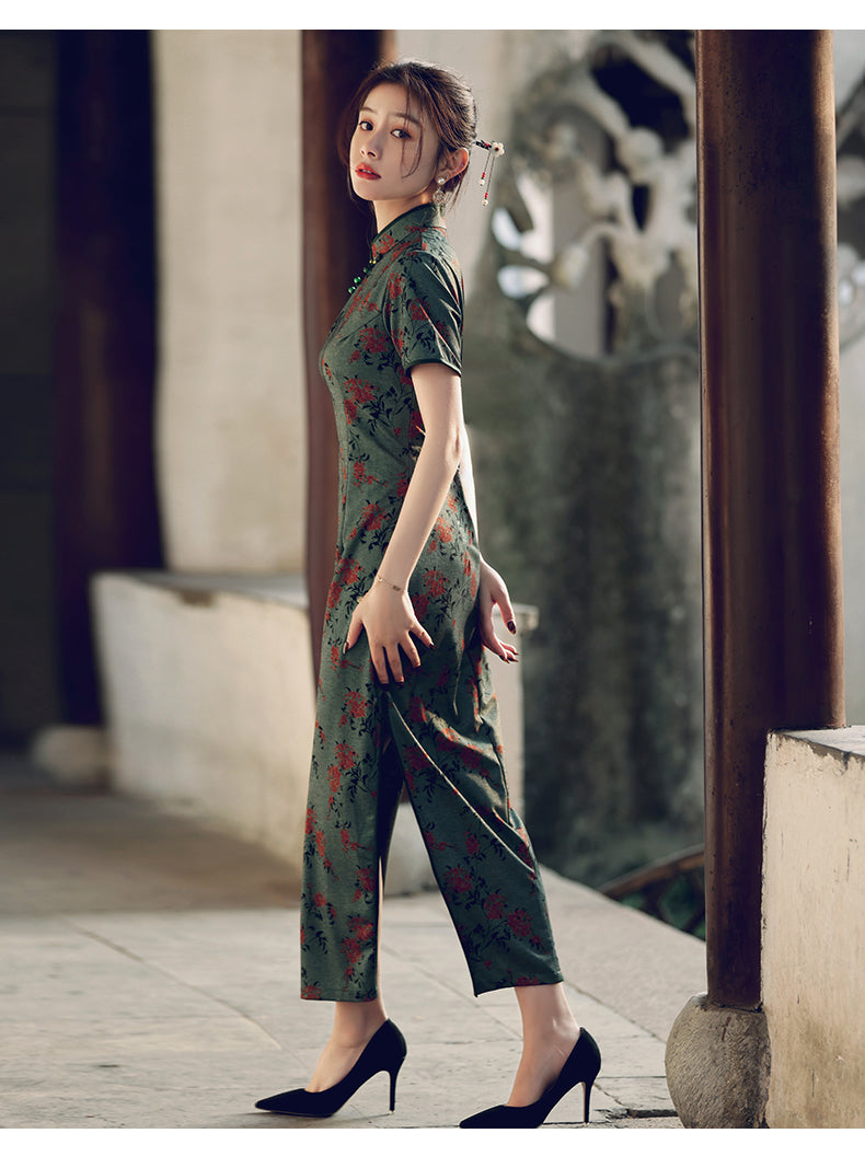 Traditional Chinese Green Cheongsam Dress - Soft Fabric