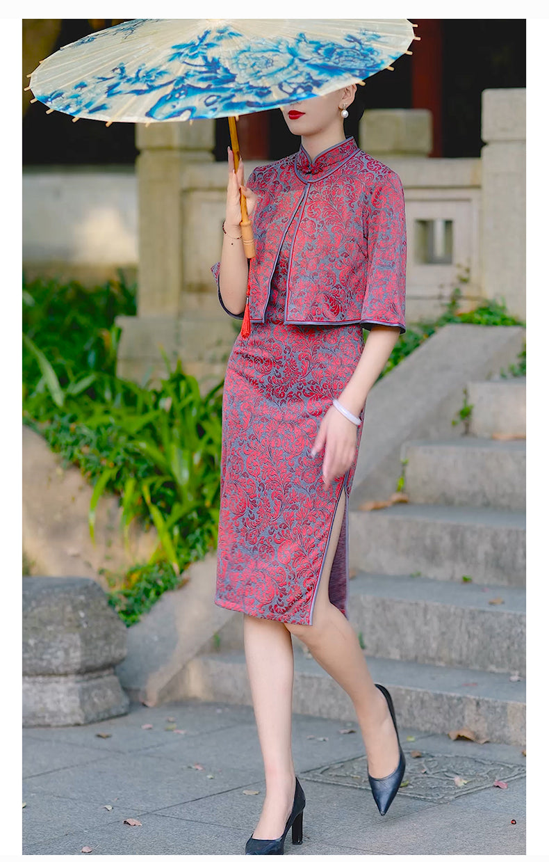 Traditional Chinese cheongsam with shawl. purple velvet qipao dress,
